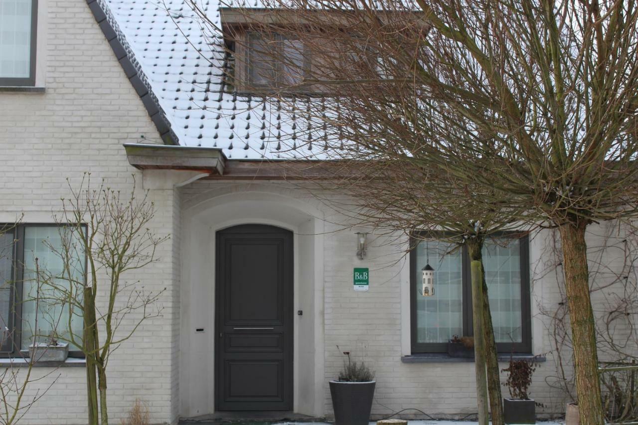 Saffels Nest Bed & Breakfast Lochristi Exterior photo